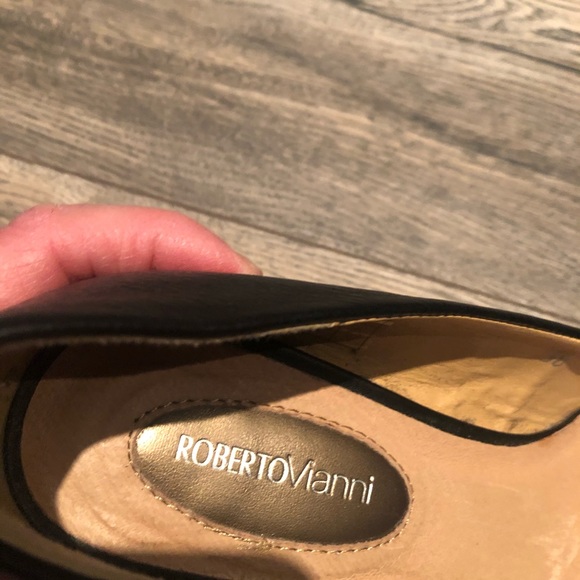 Heels - Picture 3 of 4